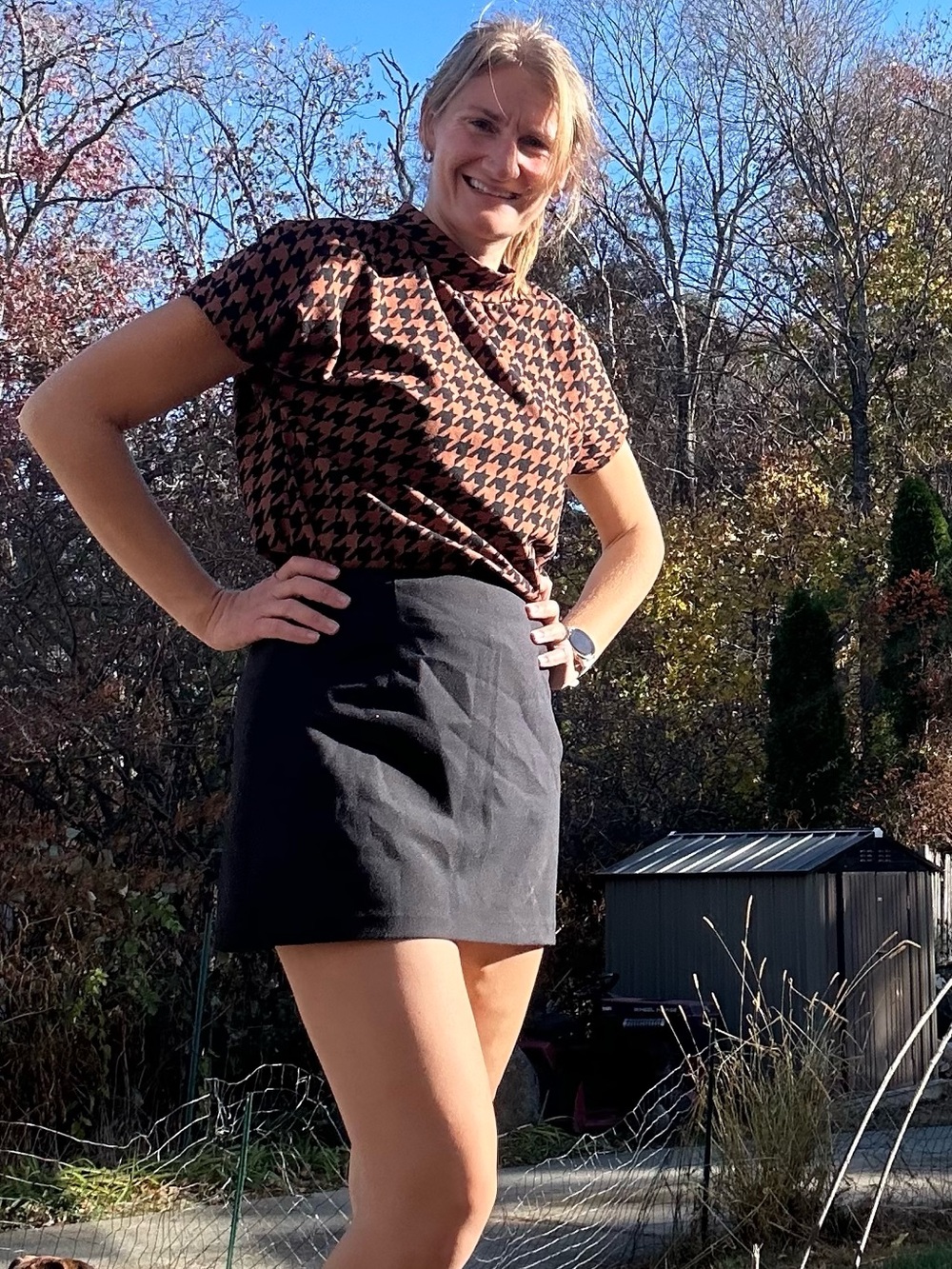 MELLODAY Black and Rust Houndstooth Button-Trim Top
